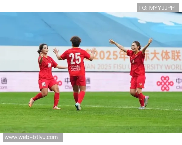 武汉女足主帅分析五线作战挑战强调奥克兰联身体素质与侵略性优势 武汉女足主帅分析五线作战挑战强调奥克兰联身体素质与侵略性优势