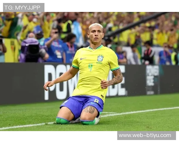 理查利森庆祝英超250场出场里程碑感慨荣幸与感激之情 理查利森庆祝英超250场出场里程碑感慨荣幸与感激之情