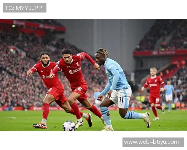 凯恩与宽萨室内训练状态不明出战威尔士之战存疑