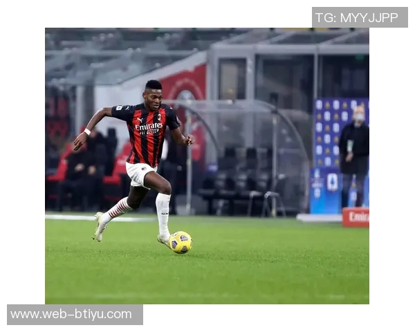 莱奥独自训练备战国脚们周四前全员归队助力米兰 莱奥独自训练备战国脚们周四前全员归队助力米兰