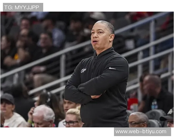 卢指导谈球队深度与经验球员年纪越大更显实力与智慧 卢指导谈球队深度与经验球员年纪越大更显实力与智慧