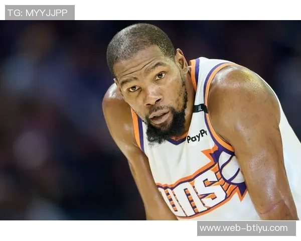 杜兰特谈连败压力:胜利渴望促使球队奋发向上 杜兰特谈连败压力:胜利渴望促使球队奋发向上