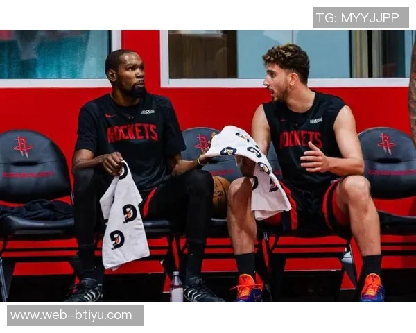 阿门期待与KD默契配合申京吸引力助力球队轻松得分