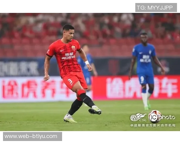 海港队临场调整蒯纪闻吾米提江替换李圣龙蒋光太助力逆转之战 海港队临场调整蒯纪闻吾米提江替换李圣龙蒋光太助力逆转之战