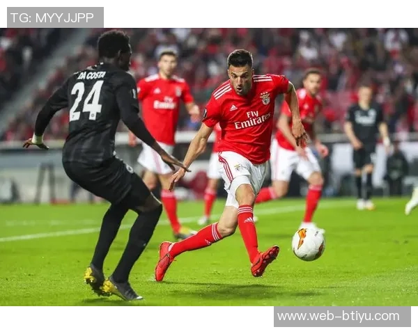 阿贾克斯惨遭欧冠洗礼三战全败仅进一球排名垫底