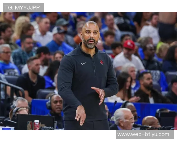 乌度卡直言球队失误频繁对手展现强大身体对抗能力 乌度卡直言球队失误频繁对手展现强大身体对抗能力