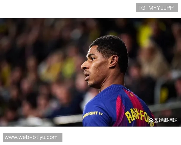 拉什福德在巴萨训练前意外离开甘伯体育城引发关注