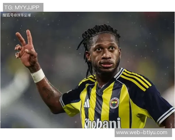 阿贾克斯寻求租借弗雷德与费内巴切展开谈判