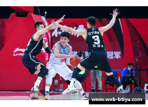 杨鸣：从篮球场上的传奇到社会中的引领者